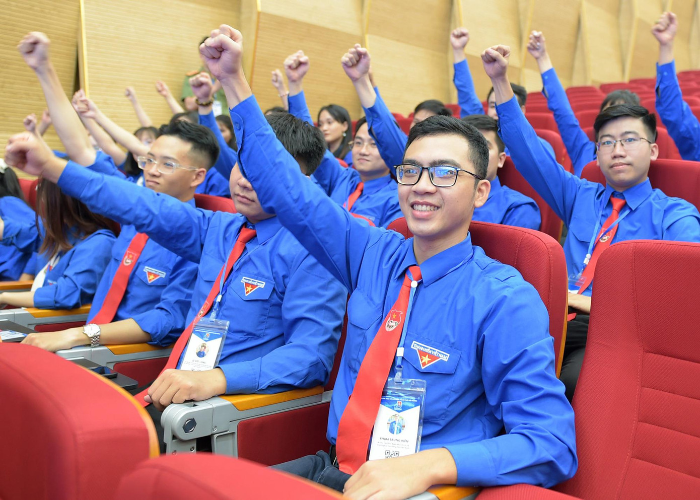 Đại hội Đoàn toàn quốc lần thứ XII có khẩu hiệu hành động "Tuổi trẻ Việt Nam Khát vọng – Tiên phong - Đoàn kết - Bản lĩnh - Sáng tạo". (Trong ảnh đại biểu tham dự Đại hội Đoàn TP. Hải Phòng nhiệm kỳ 2022 - 2027). Ảnh: Xuân Tùng Đại hội Đoàn toàn quốc lần thứ XII có khẩu hiệu hành động "Tuổi trẻ Việt Nam Khát vọng – Tiên phong - Đoàn kết - Bản lĩnh - Sáng tạo". (Trong ảnh đại biểu tham dự Đại hội Đoàn TP. Hải Phòng nhiệm kỳ 2022 - 2027). Ảnh: Xuân Tùng