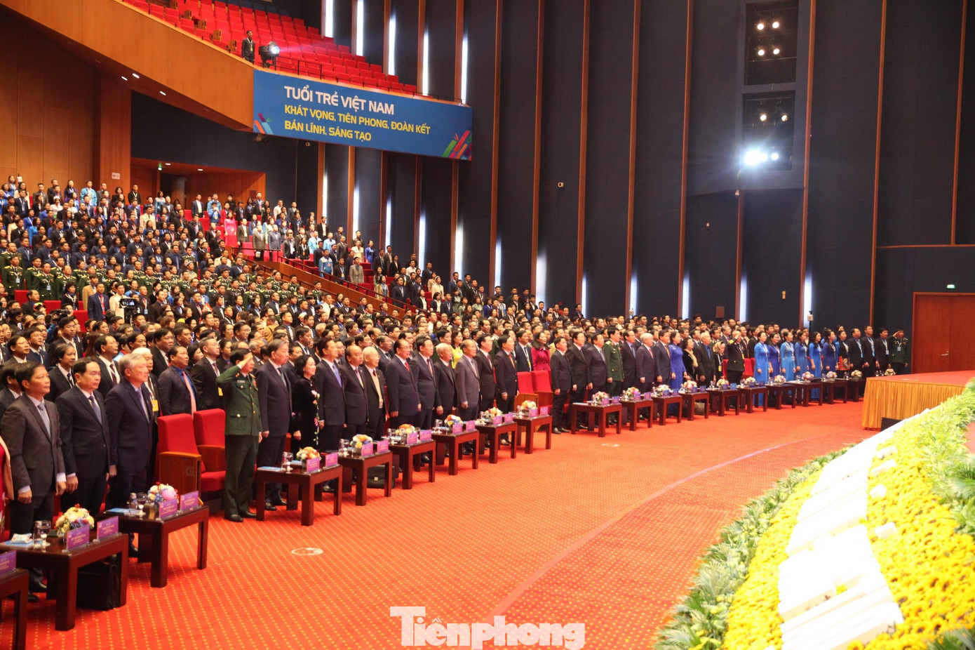 Dự phiên trọng thể đại hội có đồng chí Nguyễn Phú Trọng - Tổng Bí thư Ban Chấp hành Trung ương Đảng; đồng chí Nông Đức Mạnh, nguyên Tổng Bí thư Ban Chấp hành Trung ương Đảng; đồng chí Nguyễn Xuân Phúc, Ủy viên Bộ Chính trị, Chủ tịch nước; nguyên Thủ tướng Chính phủ Nguyễn Tấn Dũng; đồng chí Vương Đình Huệ, Ủy viên Bộ Chính trị, Chủ tịch Quốc hội và các đồng chí nguyên Chủ tịch Quốc hội Nguyễn Văn An; Nguyễn Sinh Hùng; đồng chí Võ Văn Thưởng, Ủy viên Bộ Chính trị, Thường trực Ban Bí thư; đồng chí Đỗ Văn Chiến, Bí thư Trung ương Đảng, Chủ tịch Ủy ban TW MTTQ Việt Nam và các Uỷ viên Bộ Chính trị, lãnh đạo các bộ, ban, ngành cùng tham dự. Cùng các đồng chí Bí thư thứ nhất T.Ư Đoàn, Bí thư T.Ư Đoàn các thời kỳ.