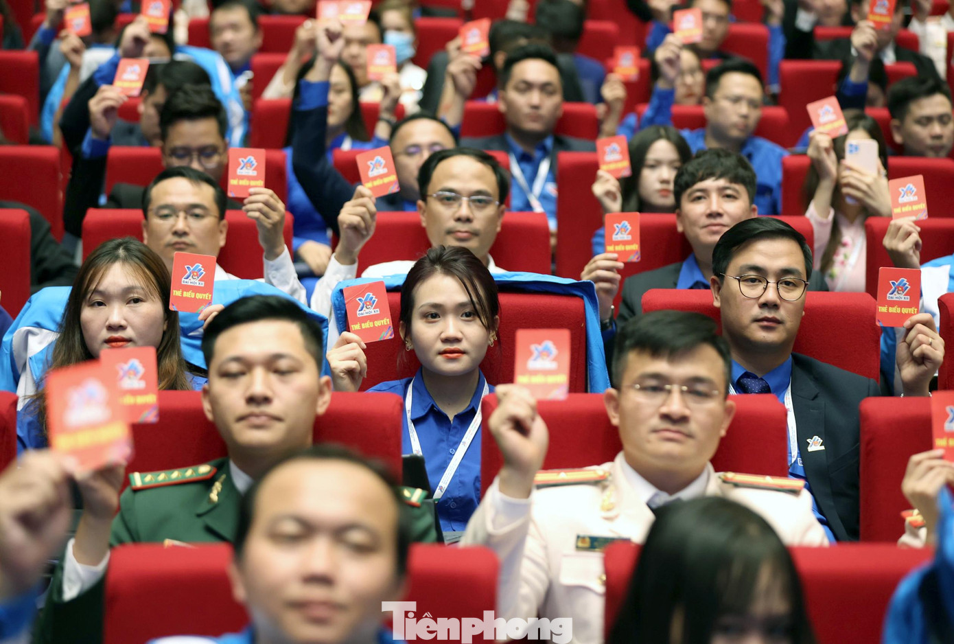 Các đại biểu biểu quyết tại Đại hội. Ảnh: Như Ý Các đại biểu biểu quyết tại Đại hội. Ảnh: Như Ý