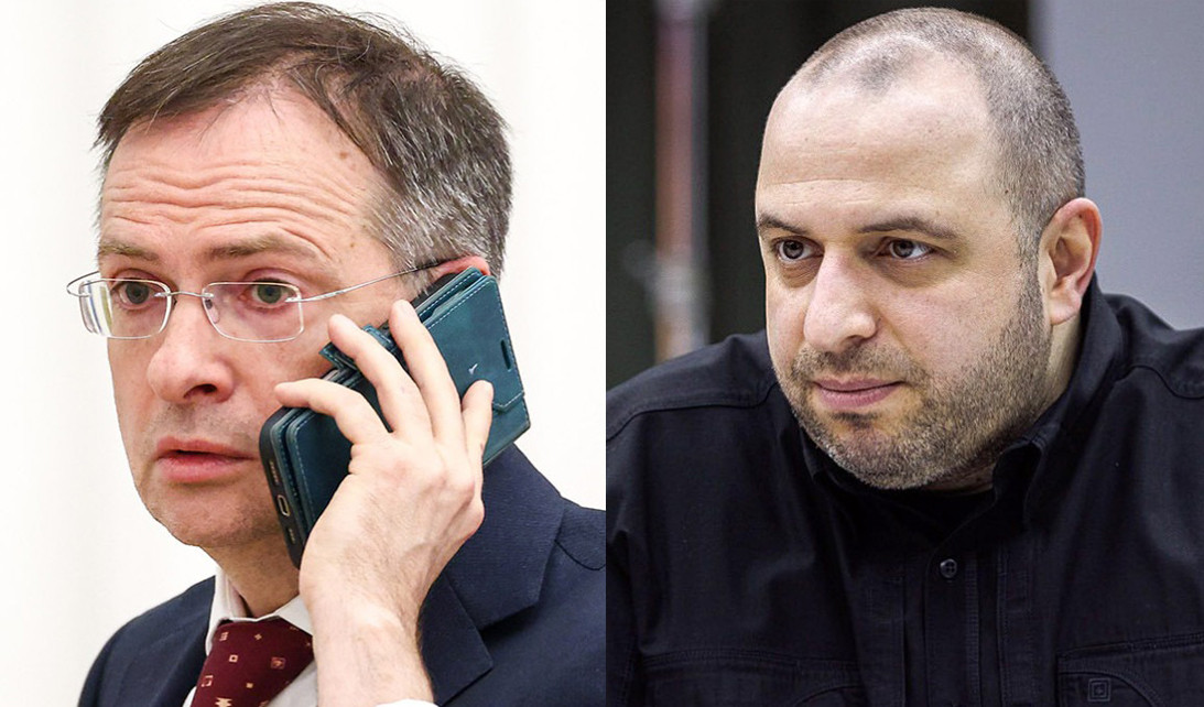 Trợ lý tổng thống Nga Vladimir Medinsky và Bộ trưởng Quốc phòng Ukraine Rustem Umerov. (Ảnh: Moscow Times)