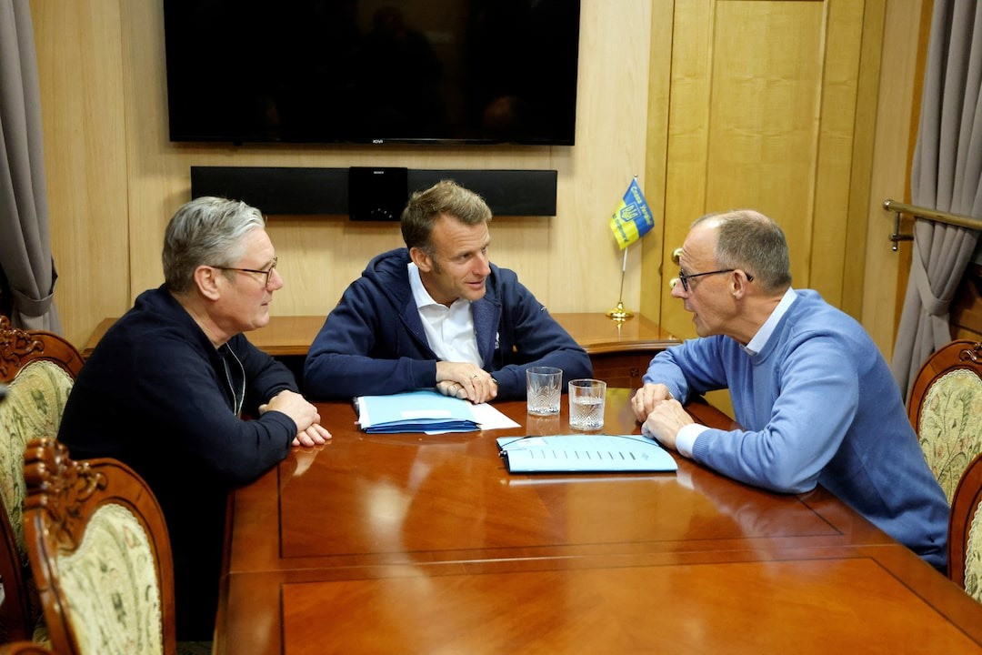 Lãnh đạo Anh, Pháp, Đức di chuyển bằng tàu hỏa đến Ukraine. (Ảnh: Reuters)