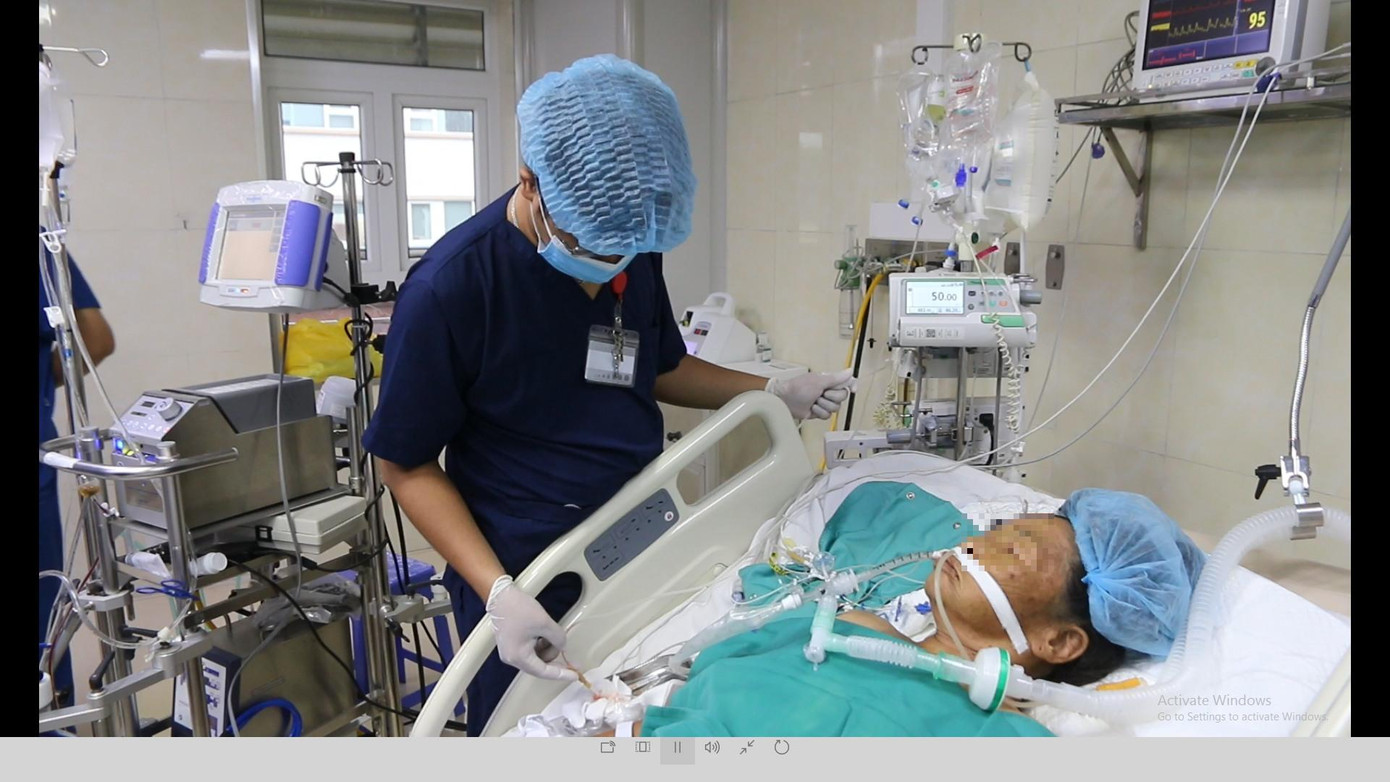 Bệnh nhân sốc do viêm cơ tim cấp được các BS Bệnh viện E Trung ương cứu sống. Ảnh: BV cung cấp