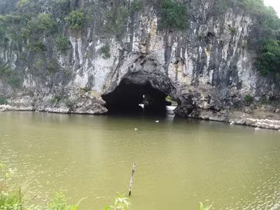 Hang Hiểm, nơi ông Minh và hai cháu bé gặp nạn
