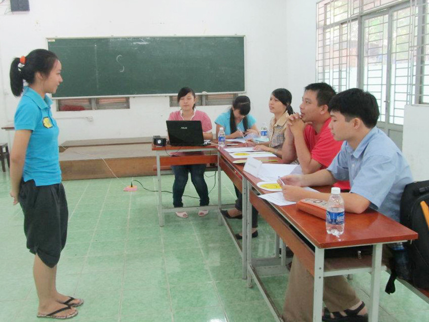 Sinh viên ĐHKHXH&NV TPHCM thi tuyển tham dự SV 2012. Ảnh: Thái Việt