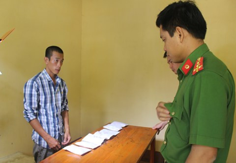 Trò hai lần đột nhập tiệm vàng trộm hàng tỉ đồng đưa cho thầy dạy võ tiêu xài ảnh 1