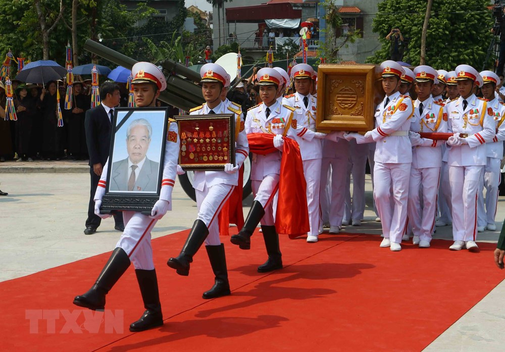 Lễ an táng nguyên Tổng Bí thư Đỗ Mười tại quê nhà ảnh 22