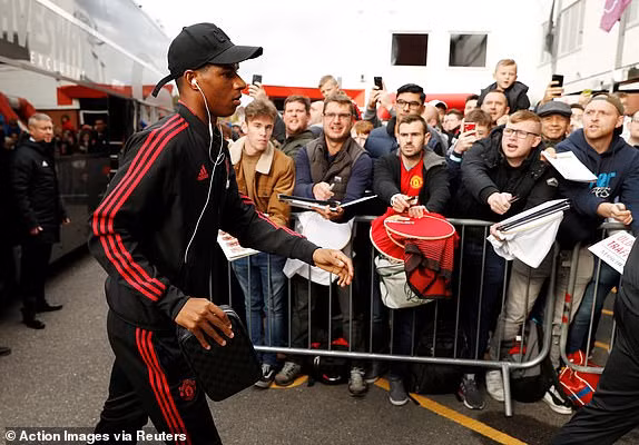 Rashford 'nổ súng' phút bù giờ, M.U ngược dòng hạ Bournemouth ảnh 3