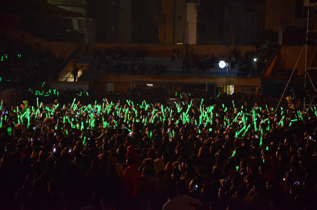 Triệu người cùng đếm ngược hô vang 'chúc mừng năm mới' ảnh 25