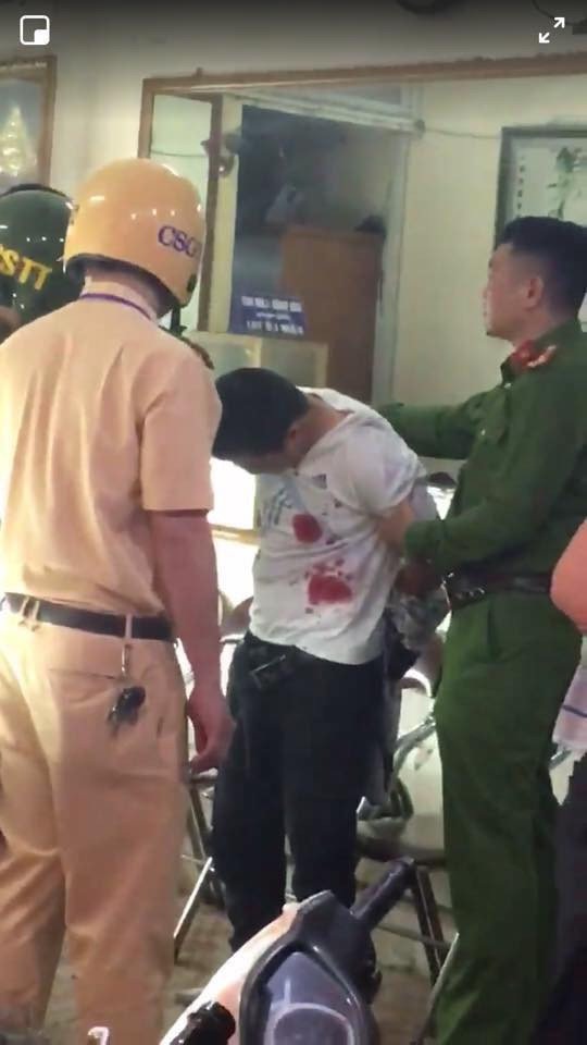 Dùng vật nghi súng cướp tiệm vàng ở đường Láng trong đêm ảnh 3