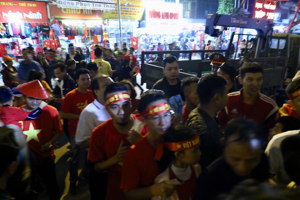 Thắng Campuchia 3-0, tuyển Việt Nam vào bán kết AFF Cup ảnh 16