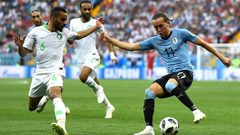 Suarez lập công, Uruguay sớm lấy vé vòng 1/8 World Cup ảnh 16