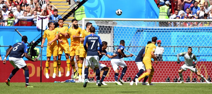 Pogba và công nghệ VAR giải cứu Pháp trước Australia ảnh 15