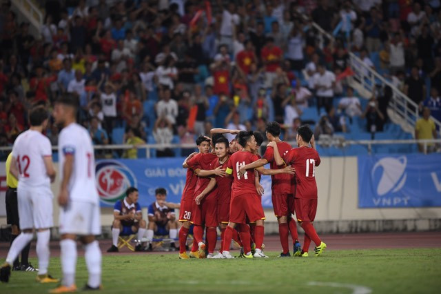 Công Phượng tỏa sáng, U23 Việt Nam ngược dòng thắng Palestine ảnh 15