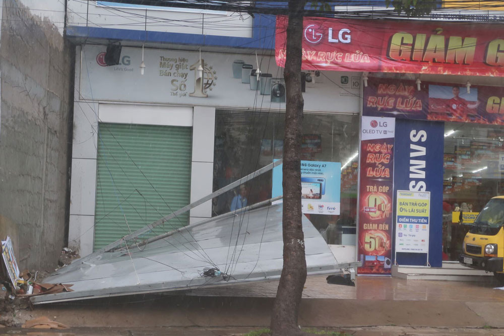 Bão số 9 suy yếu thành áp thấp nhiệt đới ảnh 5