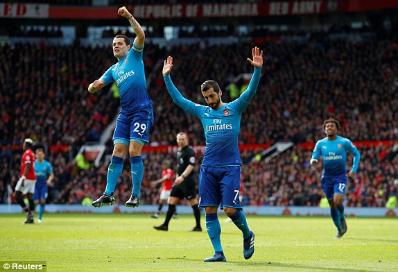 Dự bị lập công, M.U thắng nhọc Arsenal ảnh 16