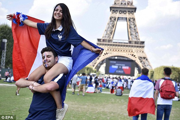 Hạ gục Croatia, Pháp vô địch World Cup sau 20 năm ảnh 9