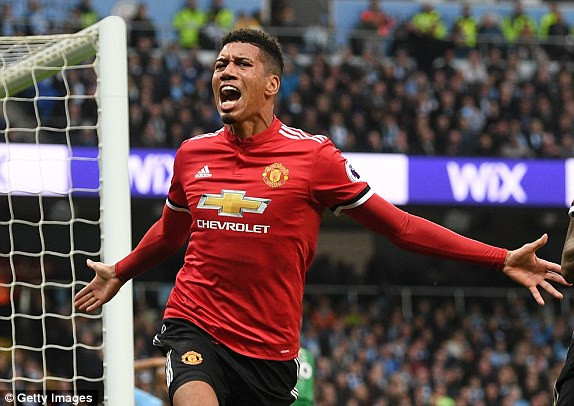 Ngược dòng khó tin, M.U cản Man City vô địch sớm ảnh 21