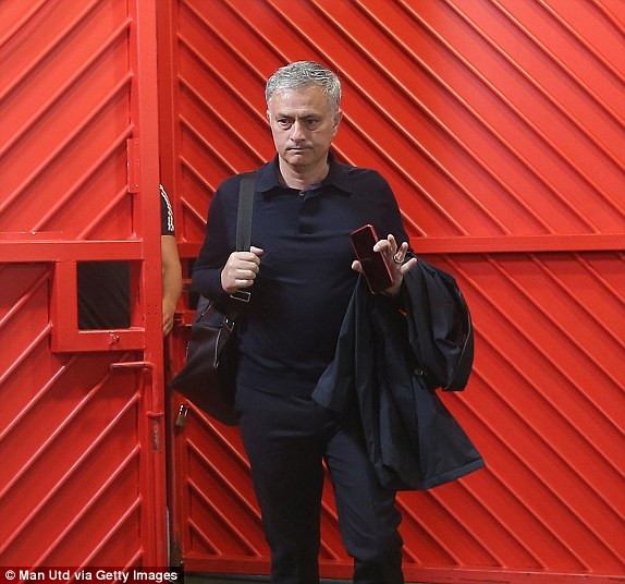 Dự bị lập công, M.U thắng nhọc Arsenal ảnh 3