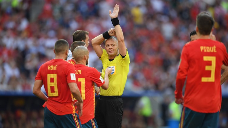 Thắng nghẹt thở Tây Ban Nha bằng 'đấu súng', Nga tiến vào tứ kết ảnh 18