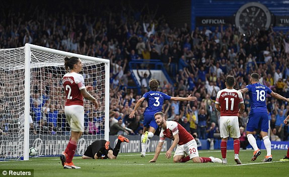 Marcos Alonso tỏa sáng, Chelsea hạ Arsenal ở derby London ảnh 25