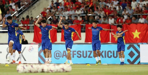 Thắng Lào '3 sao', tuyển Việt Nam khởi đầu suôn sẻ AFF Cup 2018 ảnh 4