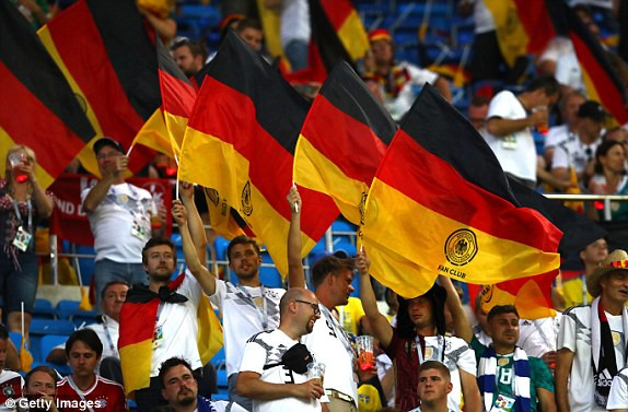 Toni Kroos ghi tuyệt phẩm, giải cứu tuyển Đức khỏi 'cửa tử' ảnh 15