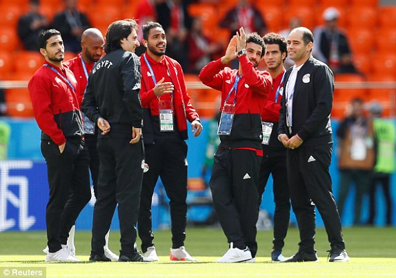 Uruguay hạ Ai Cập bằng bàn thắng ở phút 89 ảnh 1