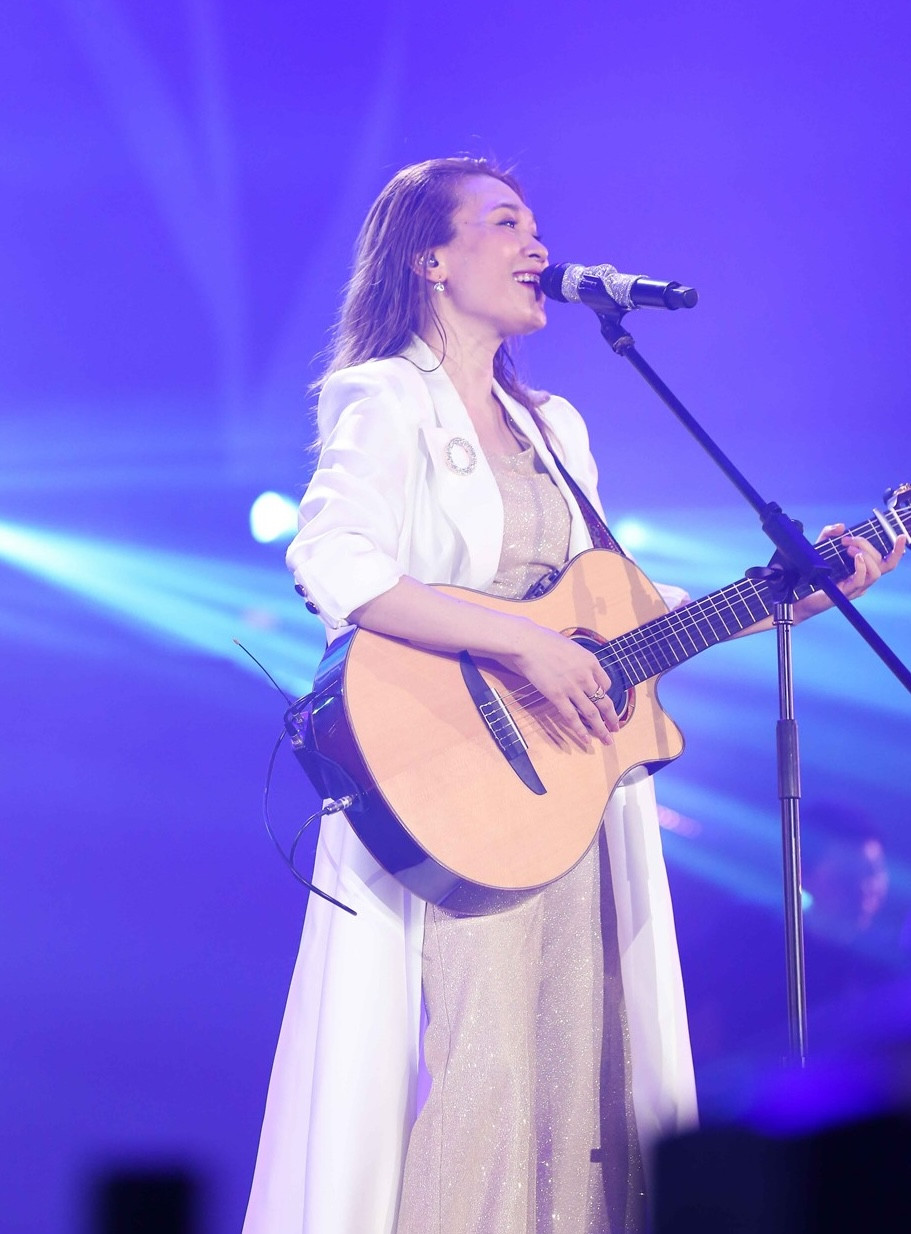 Ca sĩ Mỹ Tâm lần đầu xuất hiện tại Lễ hội Âm nhạc quốc tế HOZO.