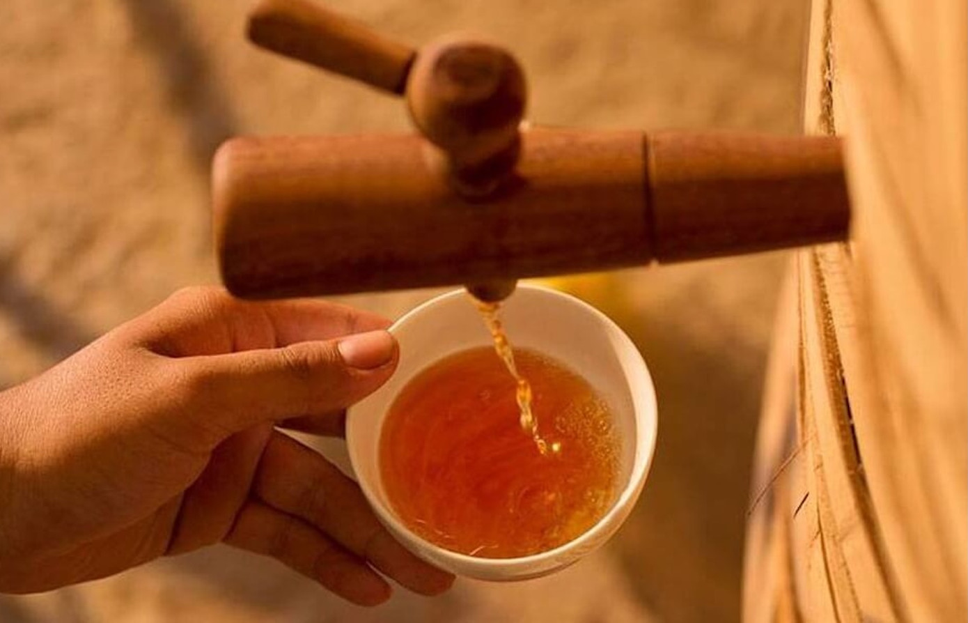 Nước mắm là gia vị không thể thiếu trong các món ăn Việt (TL) Nước mắm là gia vị không thể thiếu trong các món ăn Việt (TL)