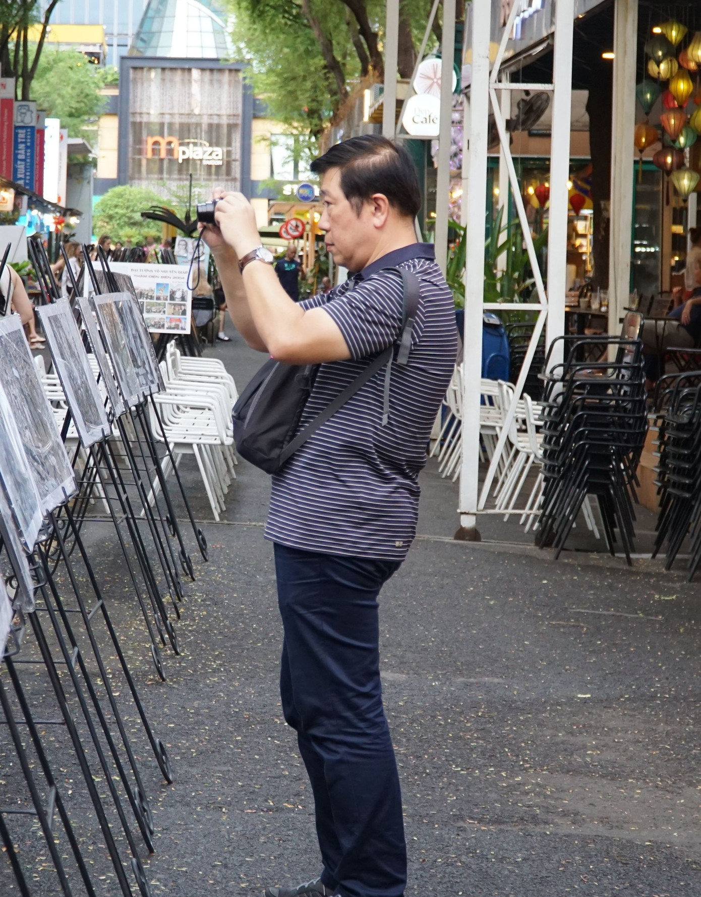 Hơn 100 bức ảnh về Điện Biên Phủ xưa và nay tại Đường sách TPHCM ảnh 13