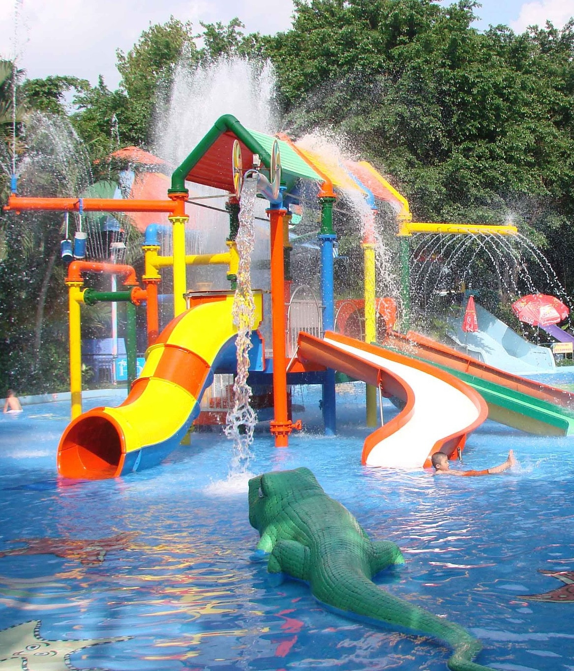 Theo thông tin từ Công viên văn hoá Đầm Sen (quận 11, TPHCM), từ ngày 24/04 đến ngày 14/09, Công viên nước Đầm Sen sẽ hoạt động 7 ngày trong tuần nhằm phục vụ du khách trong đợt hè 2024.