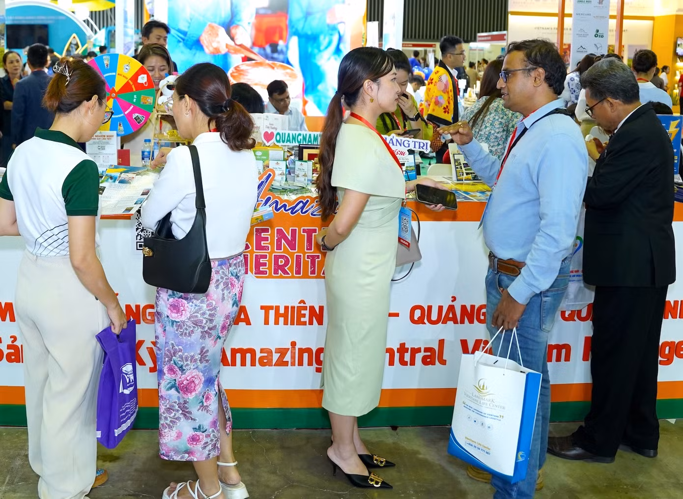 Nhiều doanh nghiệp du lịch nước ngoài đăng ký tham gia hội chợ