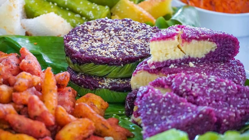 Nhiều loại bánh dân gian được giới thiệu tại lễ hội