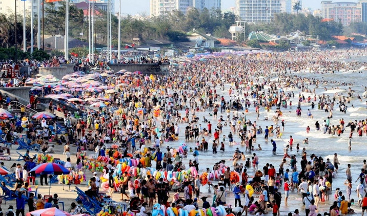 Biển Vũng Tàu luôn đông khách trong các dịp lễ, Tết Biển Vũng Tàu luôn đông khách trong các dịp lễ, Tết
