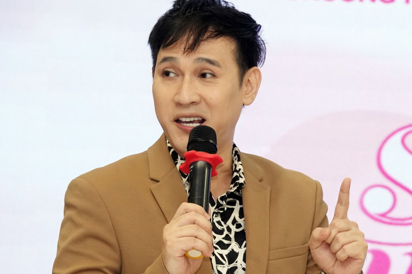 Ca sĩ Nguyên Vũ Ca sĩ Nguyên Vũ