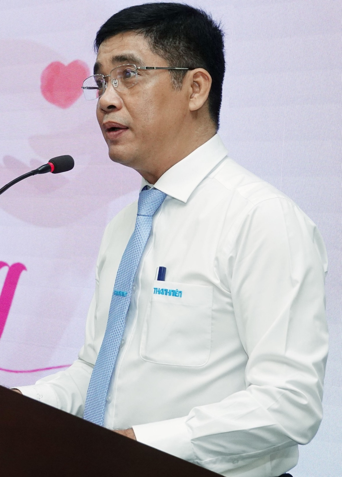 Ông Lâm Hiếu Dũng, Trưởng Ban tổ chức cuộc thi "Sống đẹp" lần 4 Ông Lâm Hiếu Dũng, Trưởng Ban tổ chức cuộc thi "Sống đẹp" lần 4