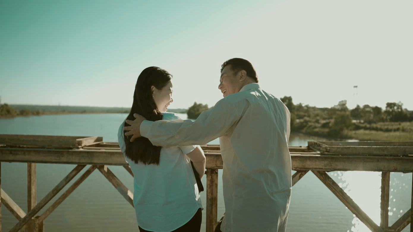 MC có nội dung nói về câu chuyện tình đẹp của một đôi trai gái.