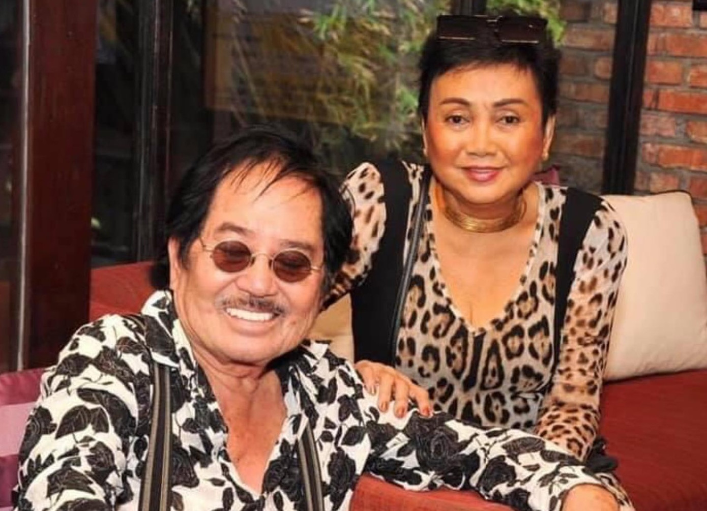 Vợ chồng nhạc sĩ Xuân Hùng- Xuân Hòa. Vợ chồng nhạc sĩ Xuân Hùng- Xuân Hòa.