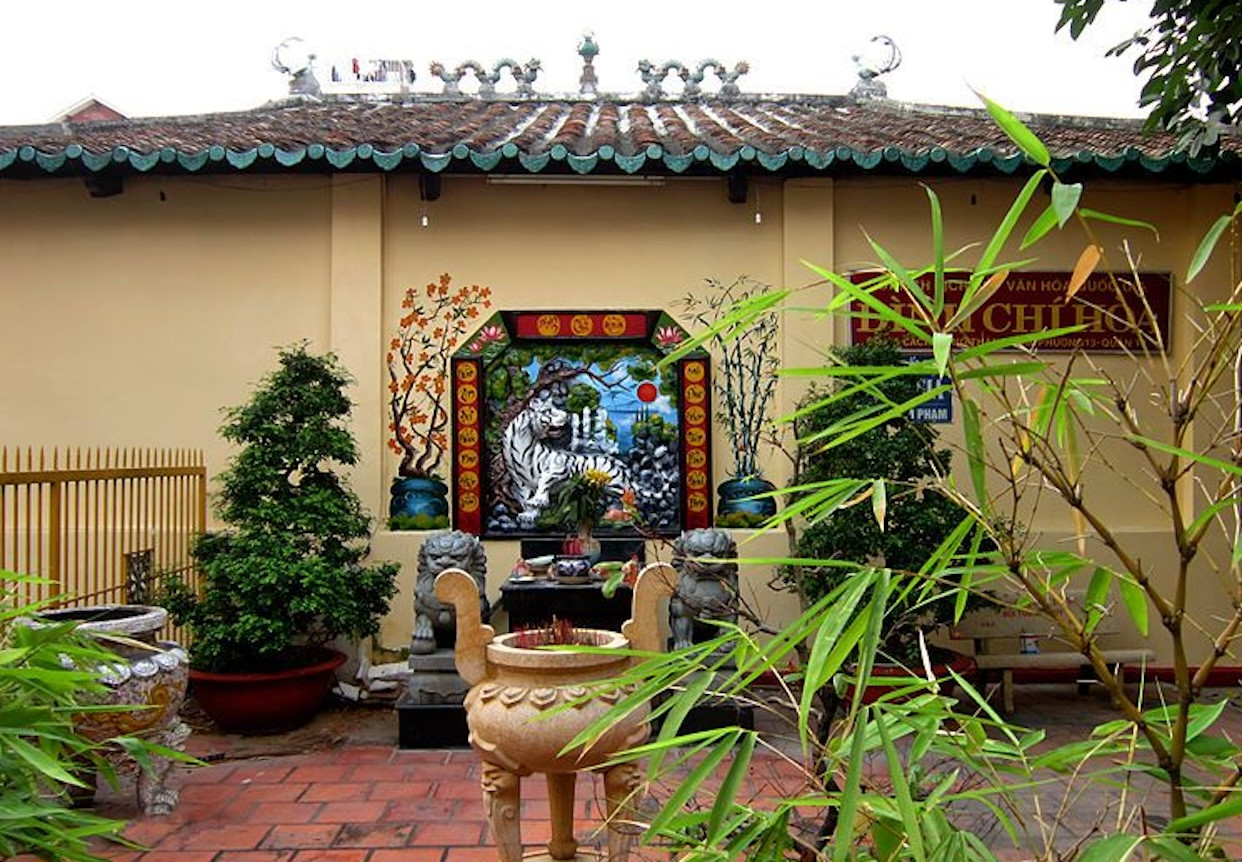 Một góc đình Chí Hoà Một góc đình Chí Hoà