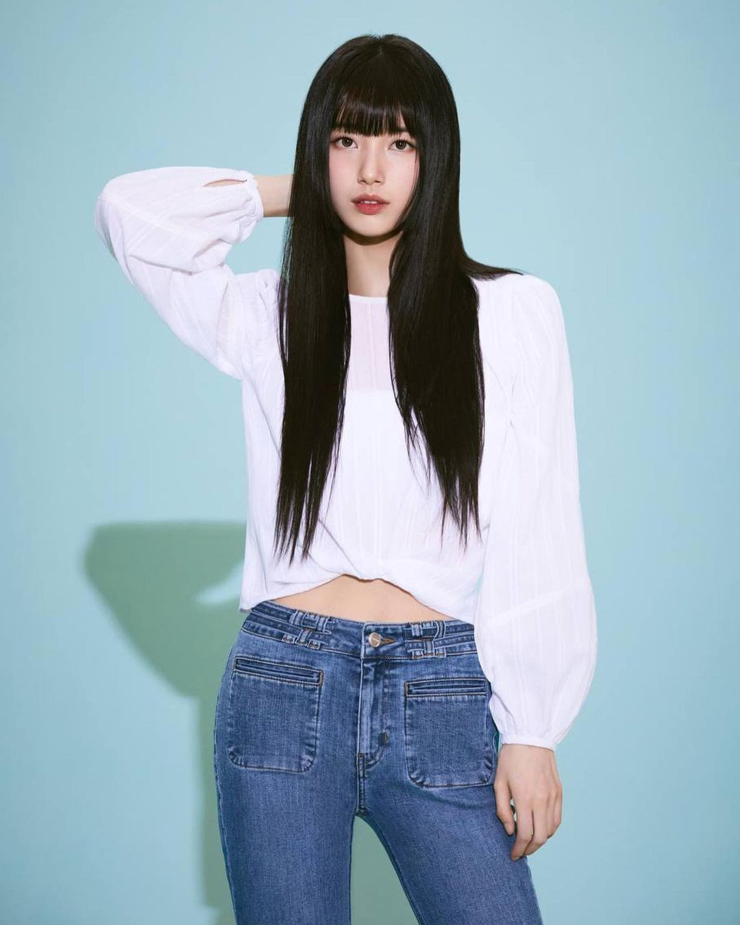 Bae Suzy tăng một hạng so với năm 2022. Cô xếp vị trí thứ 5 với 56.327 lượt bình chọn. &quot;Tình đầu quốc dân&quot; được đánh giá ngày càng &quot;chín&quot; về cả nhan sắc lẫn kỹ năng diễn xuất. Ảnh: IG.