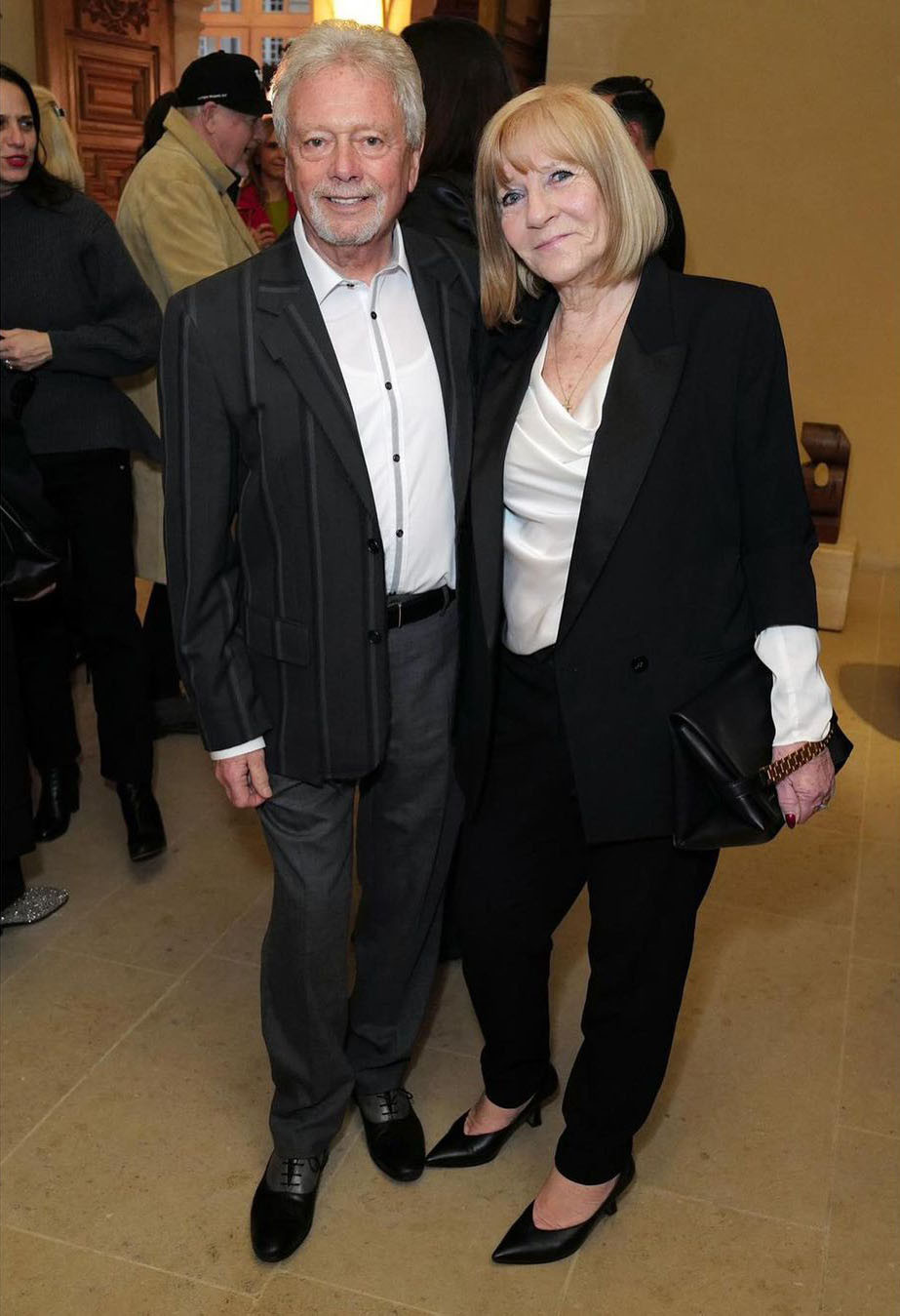 Cha mẹ của Victoria, Jackie và Anthony Adams, luôn đồng hành cùng con gái. Ảnh: IG.