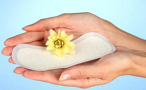 Ngứa điên người vì băng vệ sinh cao cấp ảnh 1