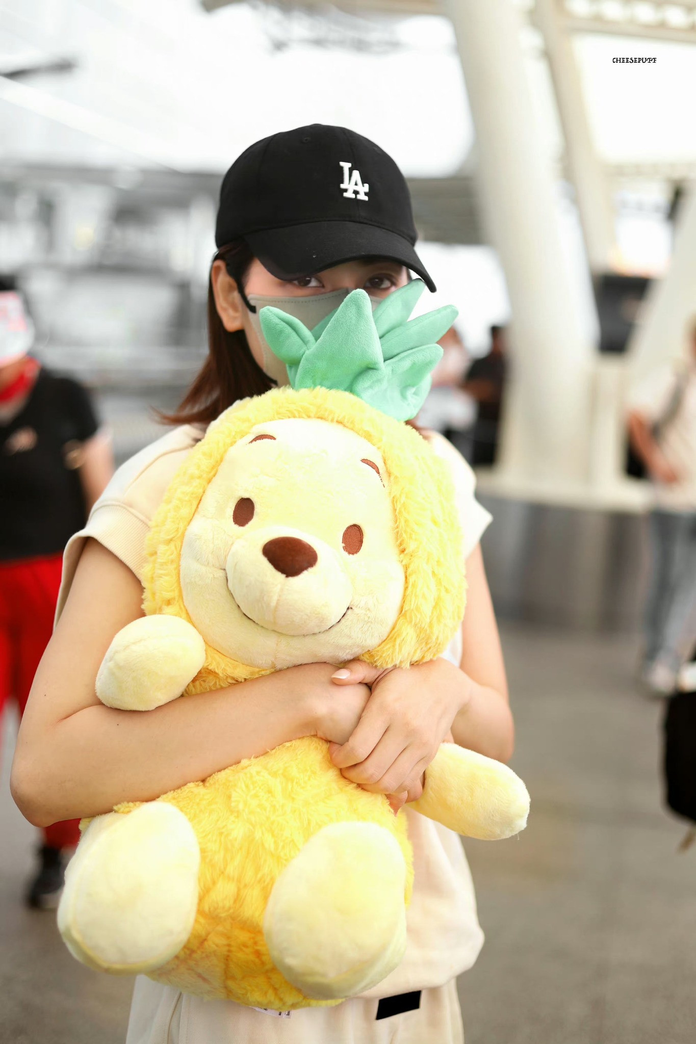 Chi Pu ngày càng được nhiều khán giả yêu mến bởi thái độ trân trọng trước tình cảm của người hâm mộ Việt lẫn Trung. Chi Pu ngày càng được nhiều khán giả yêu mến bởi thái độ trân trọng trước tình cảm của người hâm mộ Việt lẫn Trung.