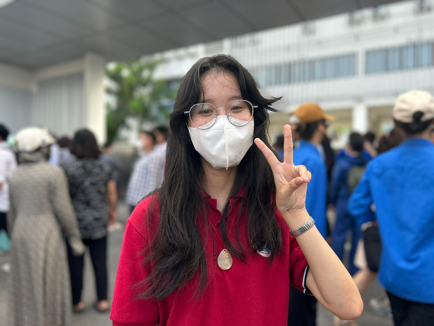 Bạn Trịnh Ngọc Trâm (THPT Xuân Đỉnh). Bạn Trịnh Ngọc Trâm (THPT Xuân Đỉnh).