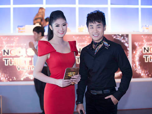 Ngọc Hân và MC Nguyên Khang