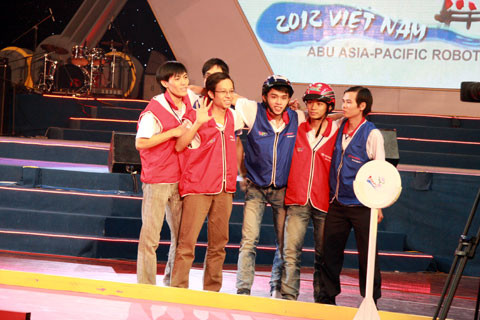 LH-CACTUS 1 và LH-CACTUS 2 cùng xuất trận