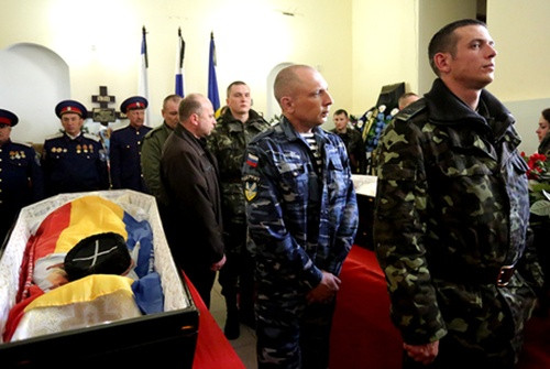 Lễ tang chung hai người lính Ukraine và Crimea ảnh 11