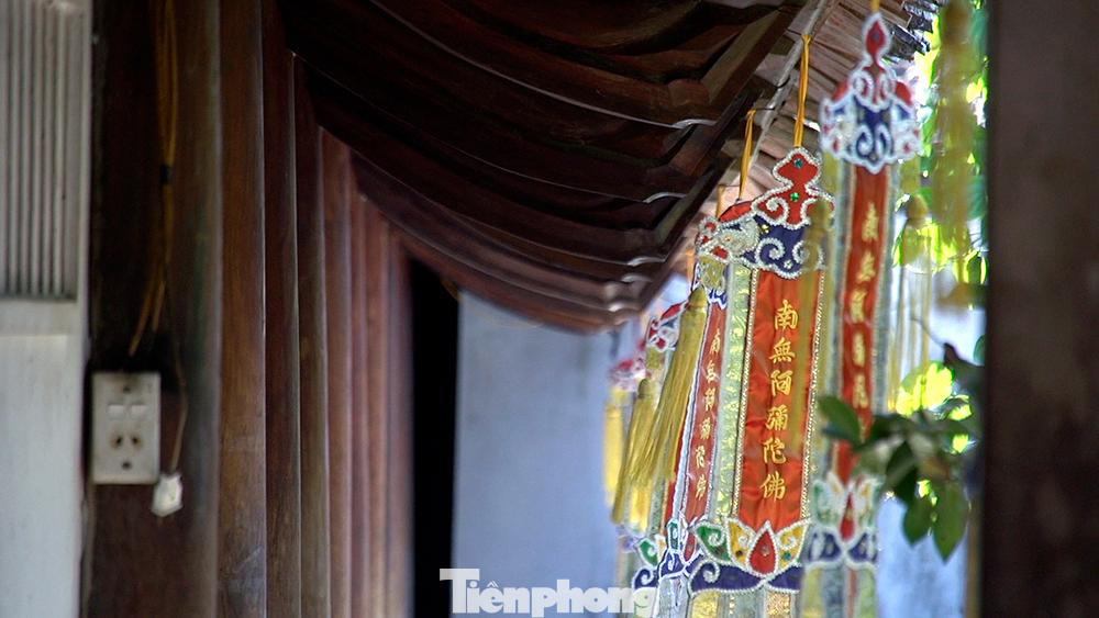 Không gian thanh bình của ngôi chùa ngàn năm tuổi.