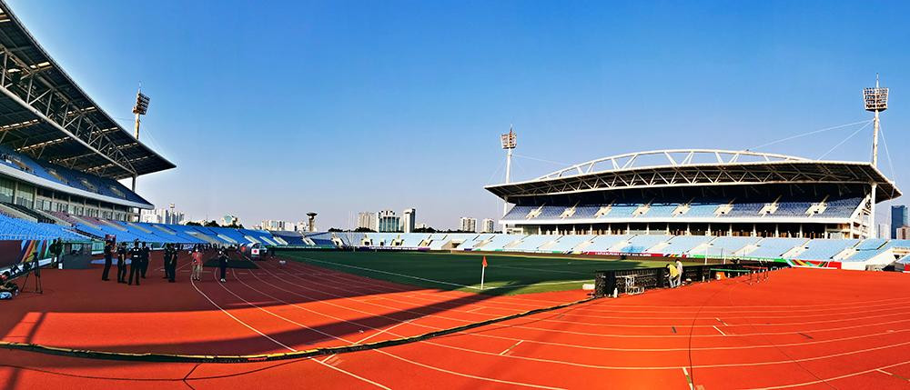 Toàn cảnh sân vận động Quốc gia Mỹ Đình với diện mạo tươi mới sau tai tiếng xuống cấp nghiêm trọng.