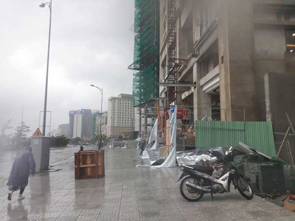 Đà Nẵng: Một cổng chào bị đánh sập trên đường võ Nguyên Giáp ảnh 5